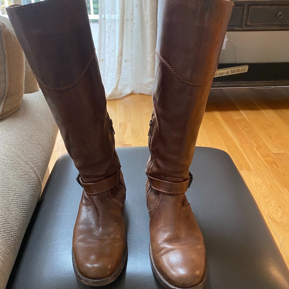 Frye brown boots